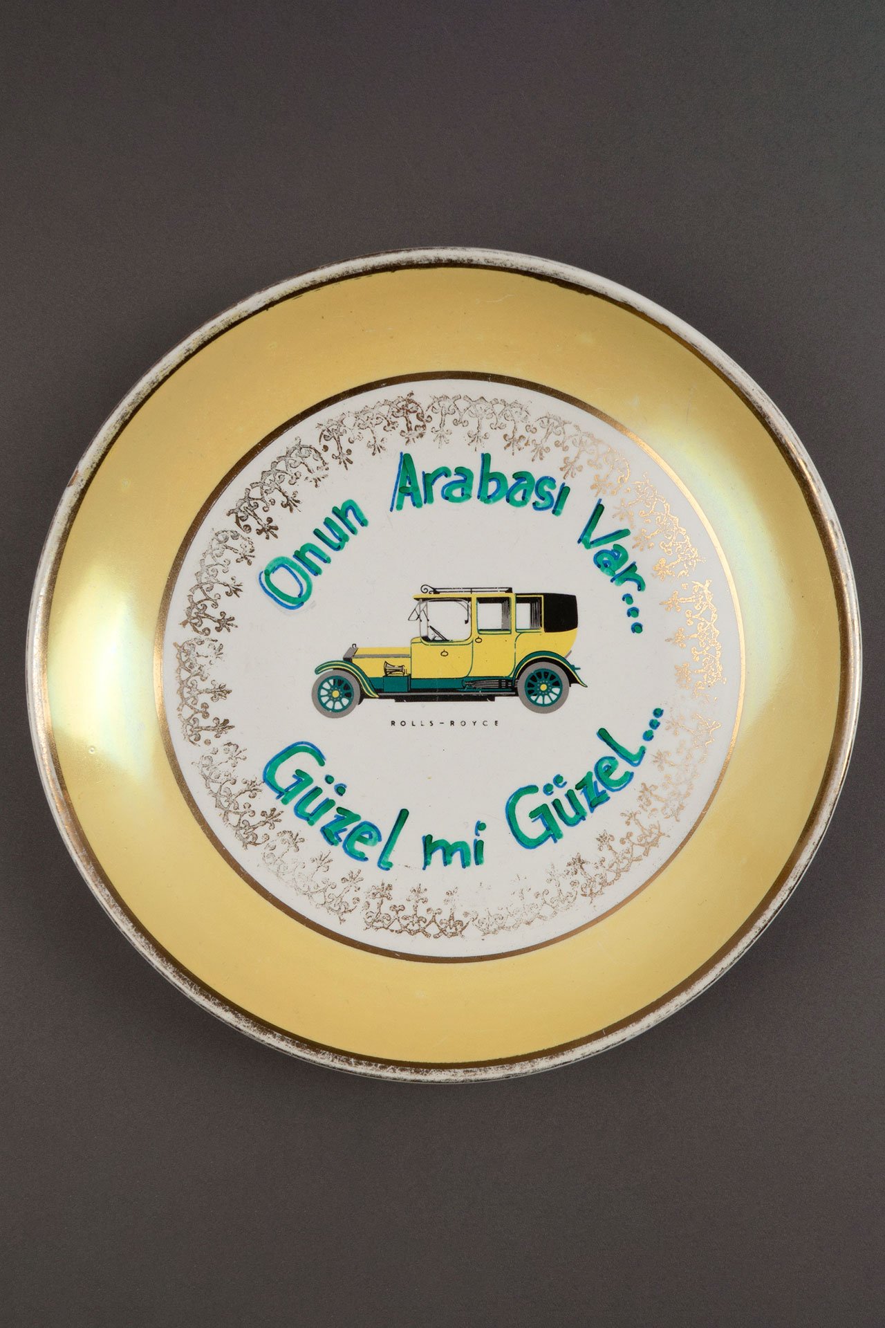 Onun Arabası Var...
