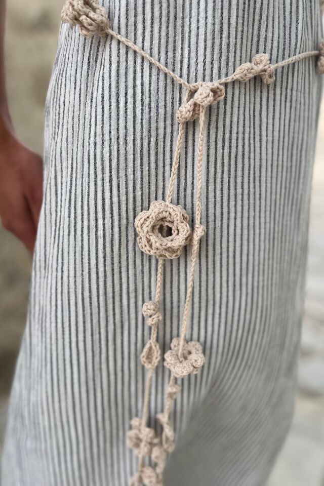 El Yapımı Çok Amaçlı Çiçekli Aksesuar