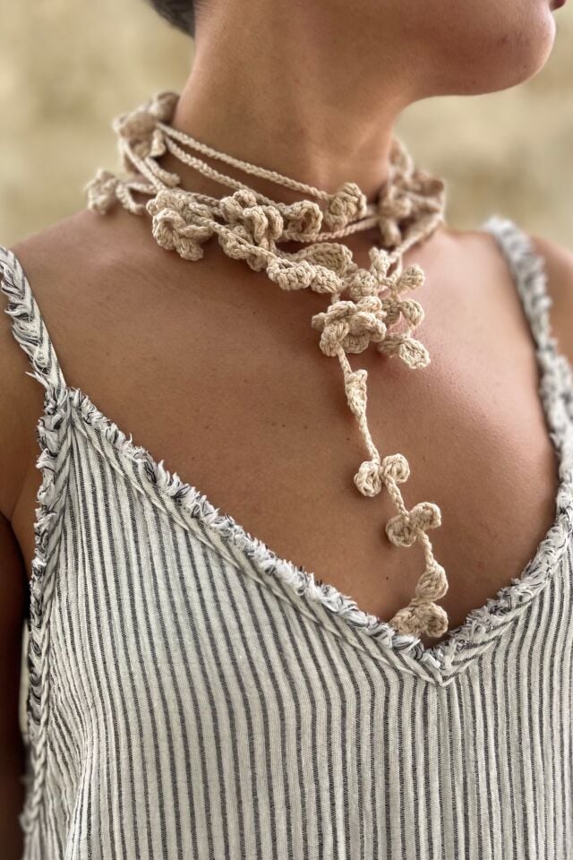 El Yapımı Çok Amaçlı Çiçekli Aksesuar