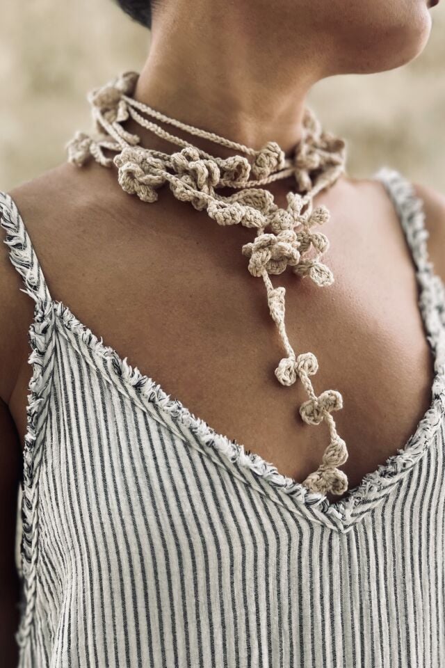 El Yapımı Çok Amaçlı Çiçekli Aksesuar