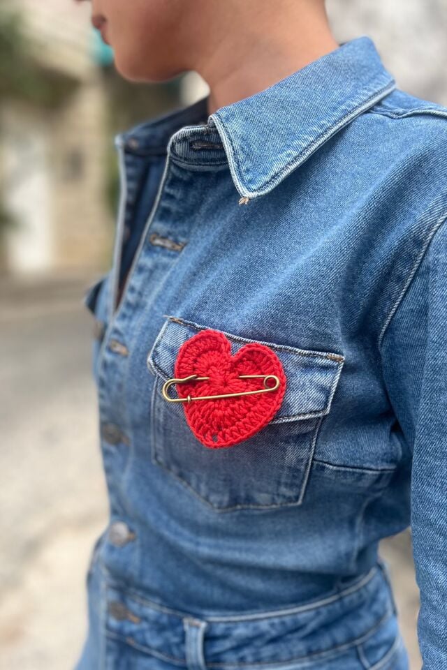 El Yapımı Kalp Broş