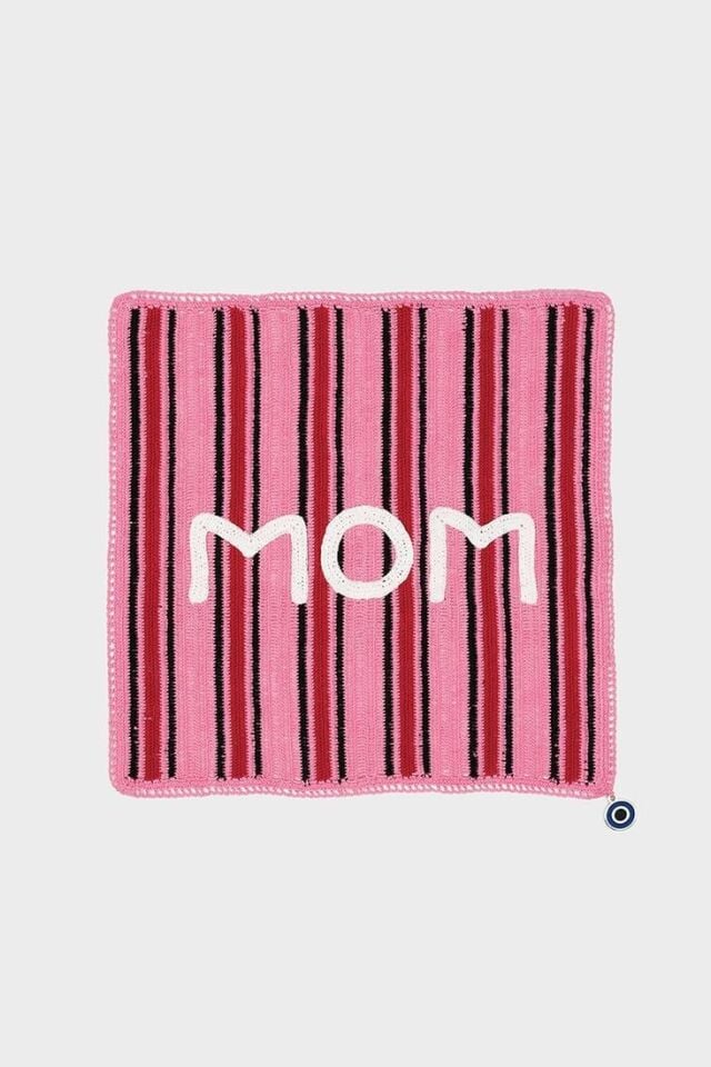 Mom Yazılı El İşi Dantel Örtü