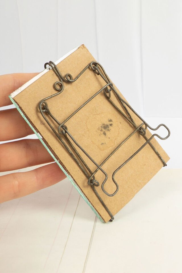 Metal Aksamlı Çerçeve