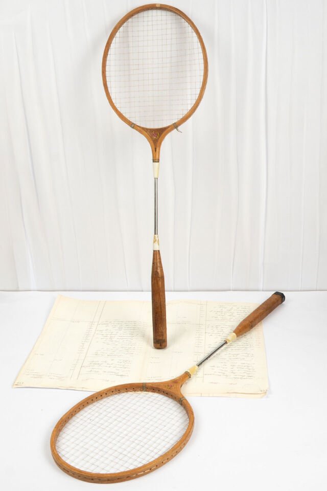 Metal Saplı Badminton Raketleri