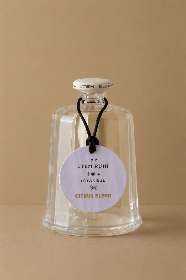 PAUSE. SCENT. HOME.