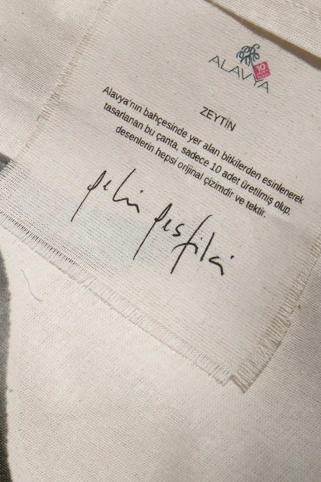 ''Alavya'nın Bahçesi'nden'' Çantalar - Zeytin