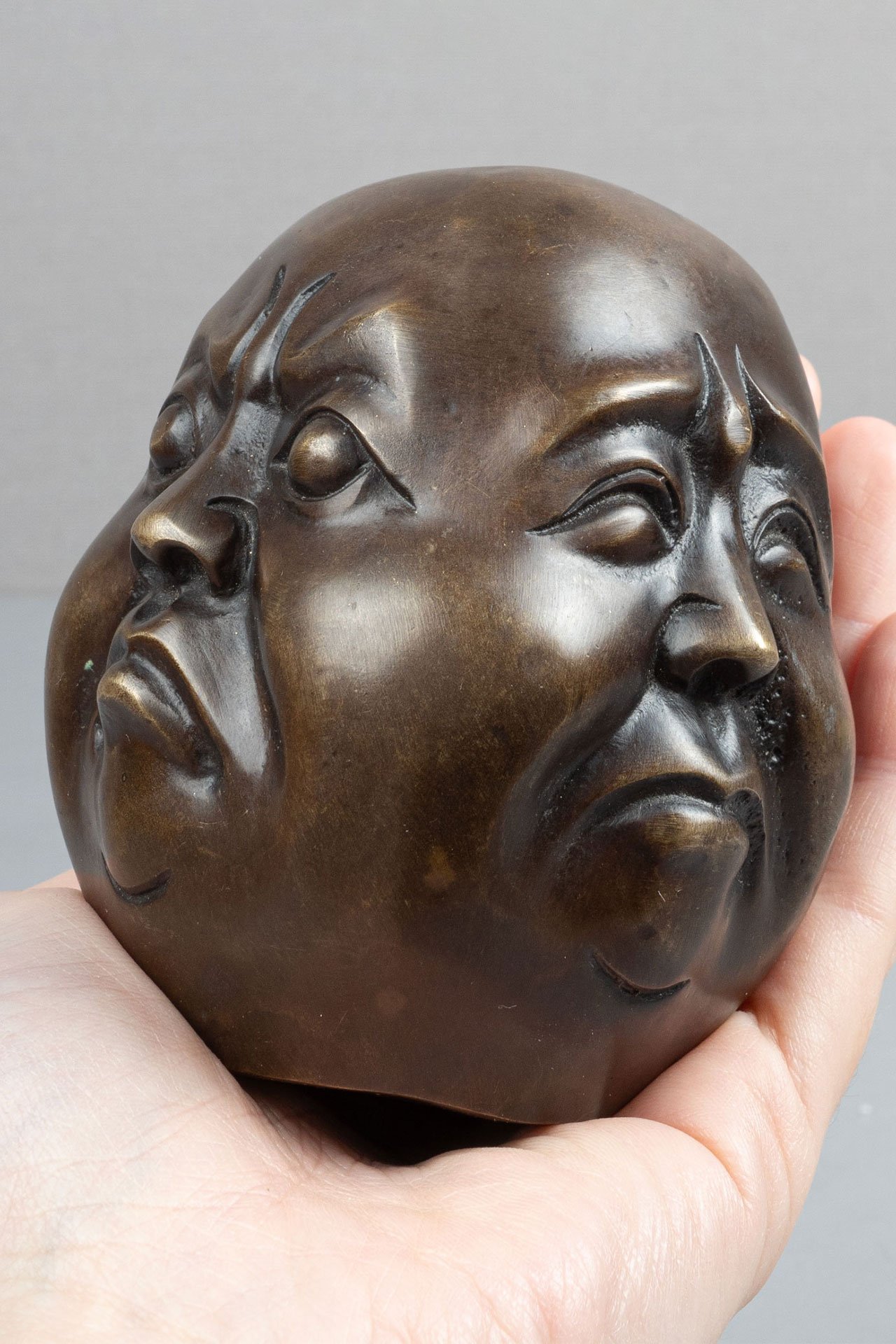 4 Yüzlü Bronz Biblo