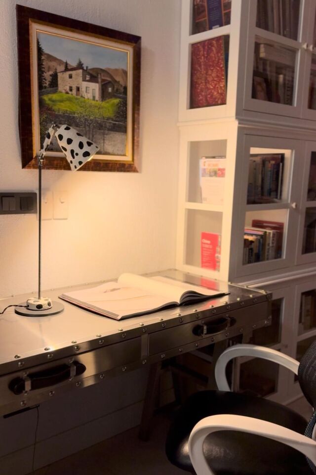 Dalmatian Lamp No:1