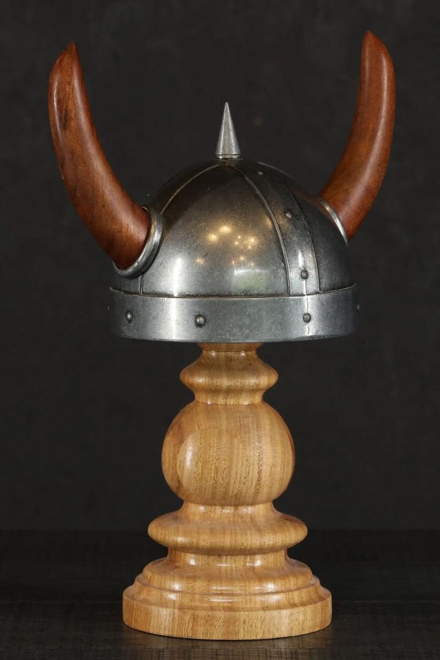 Viking Miğferi