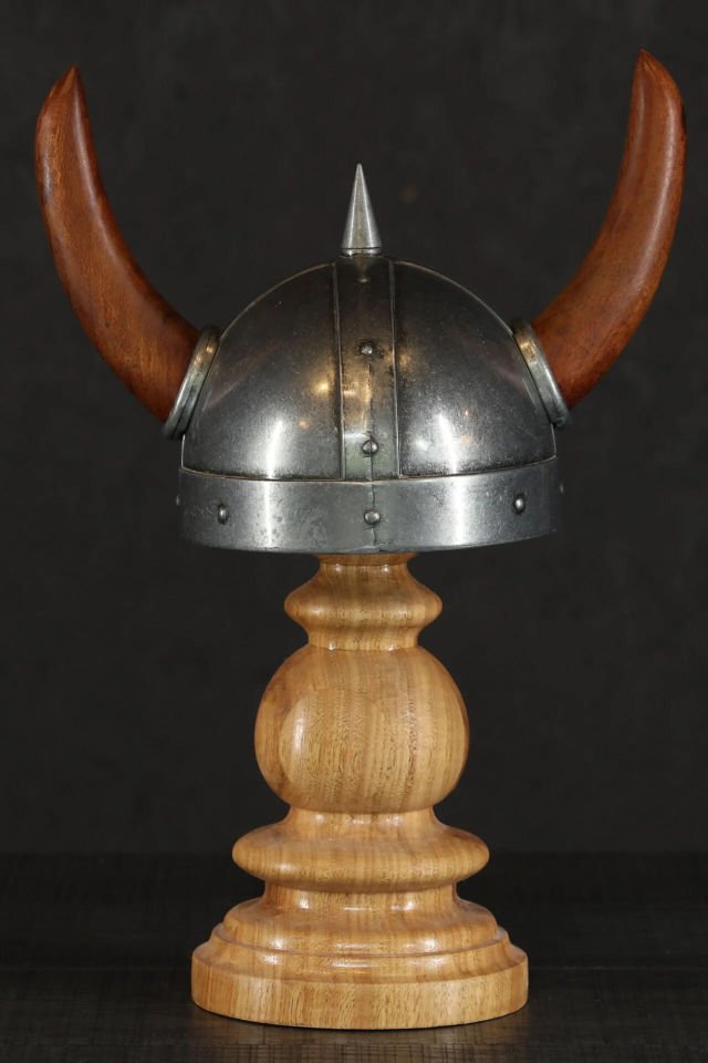 Viking Miğferi