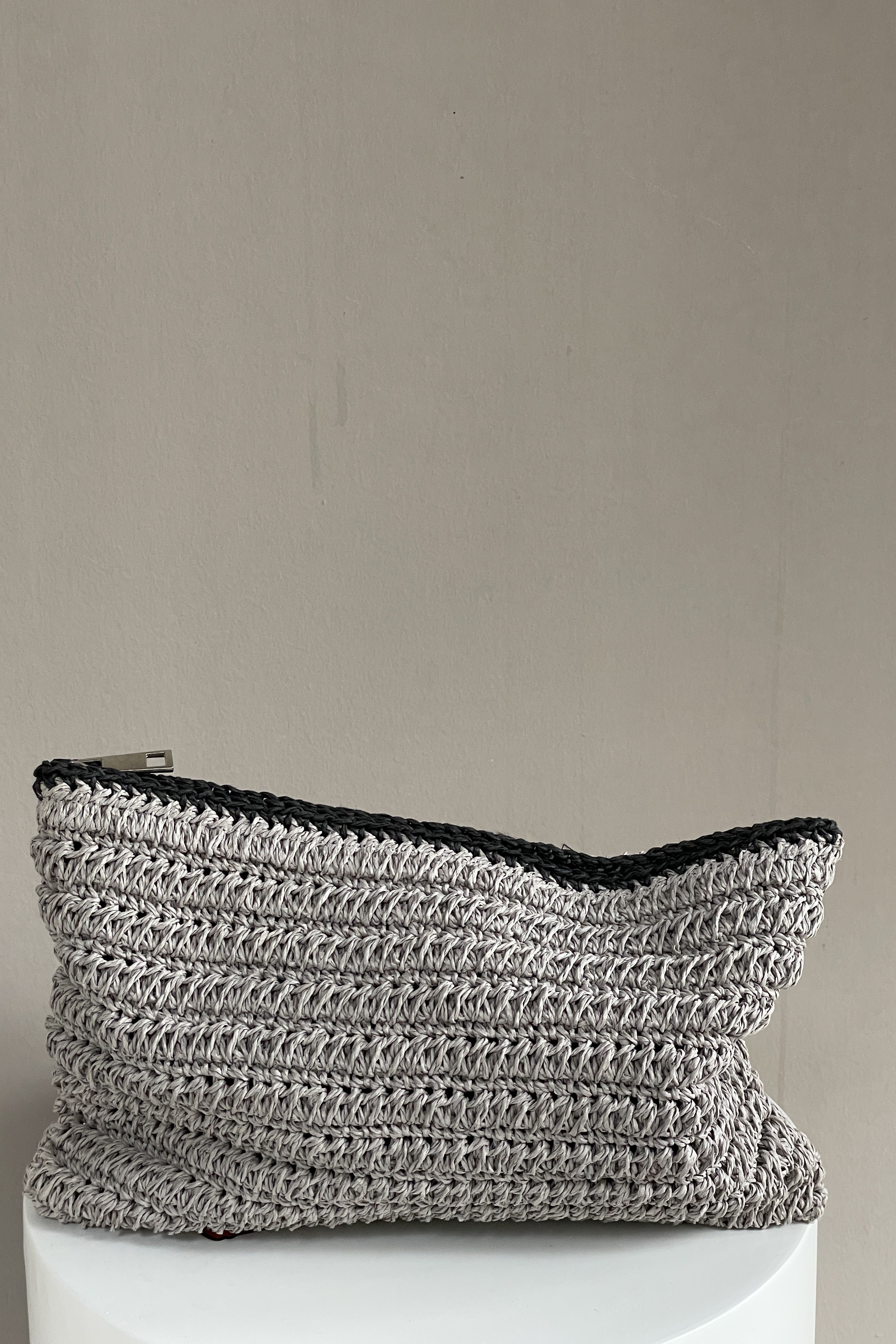 Kağıt İplikten El Örgüsü Clutch 2