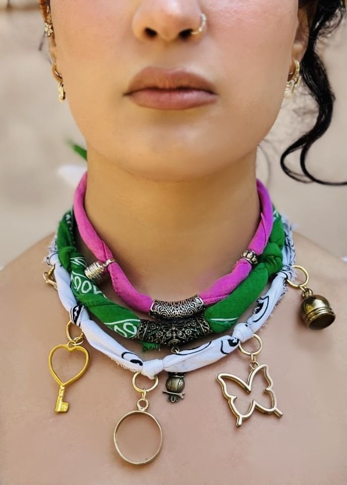 Rc Bandana Charm Kolye 1