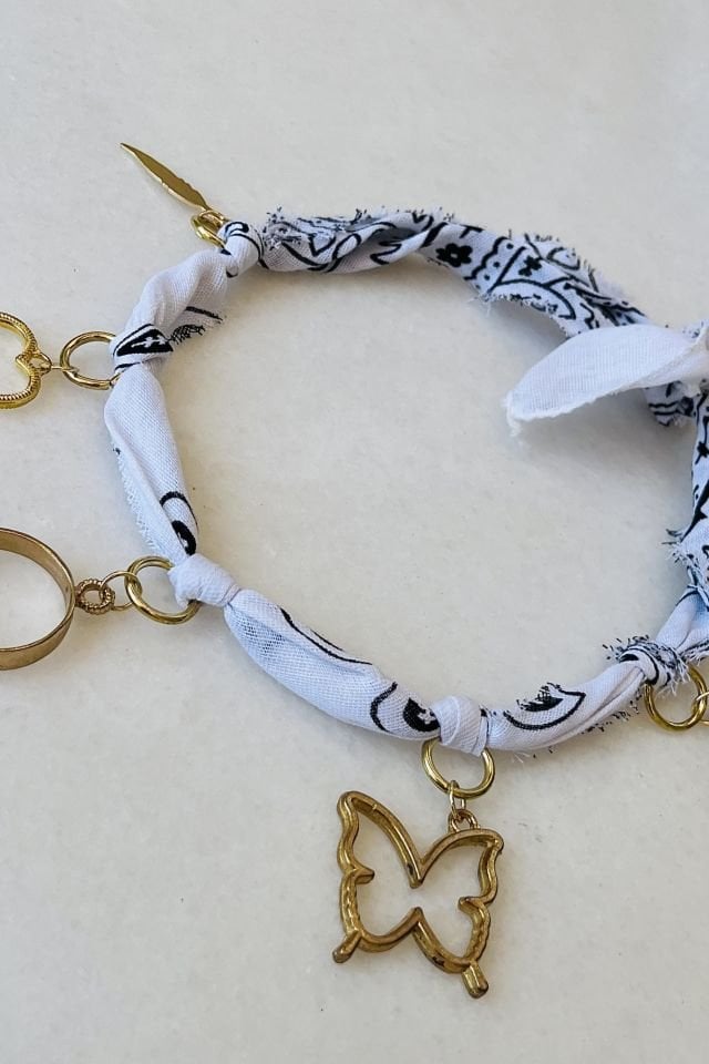 Rc Bandana Charm Kolye 3