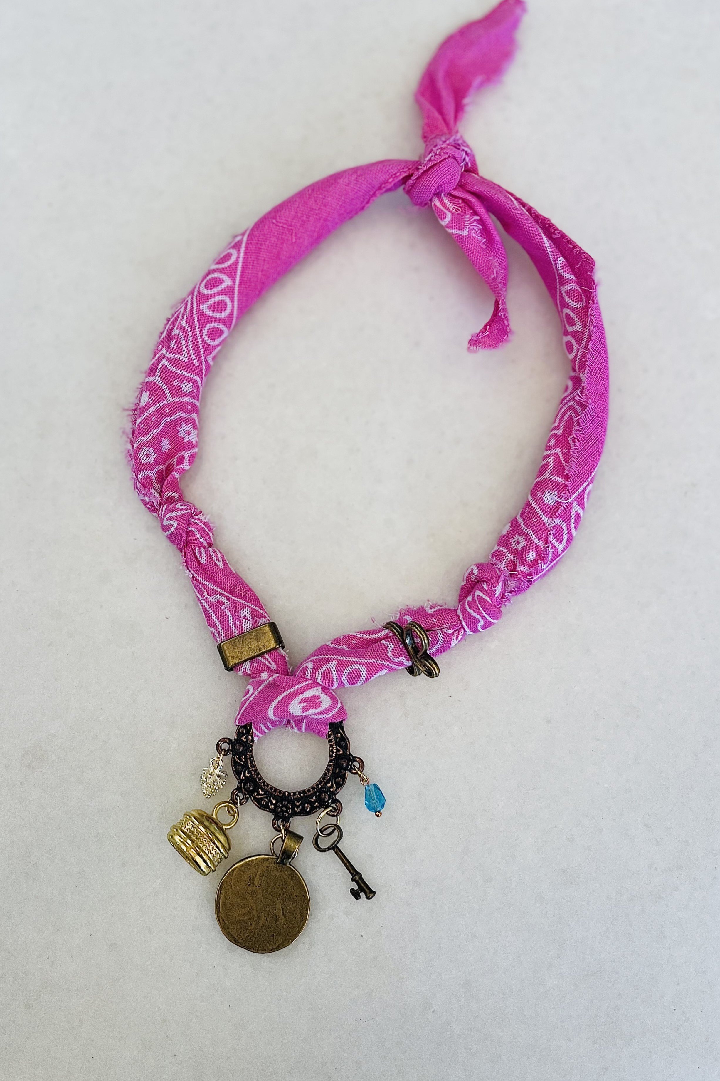 Rc Bandana Charm Kolye 9